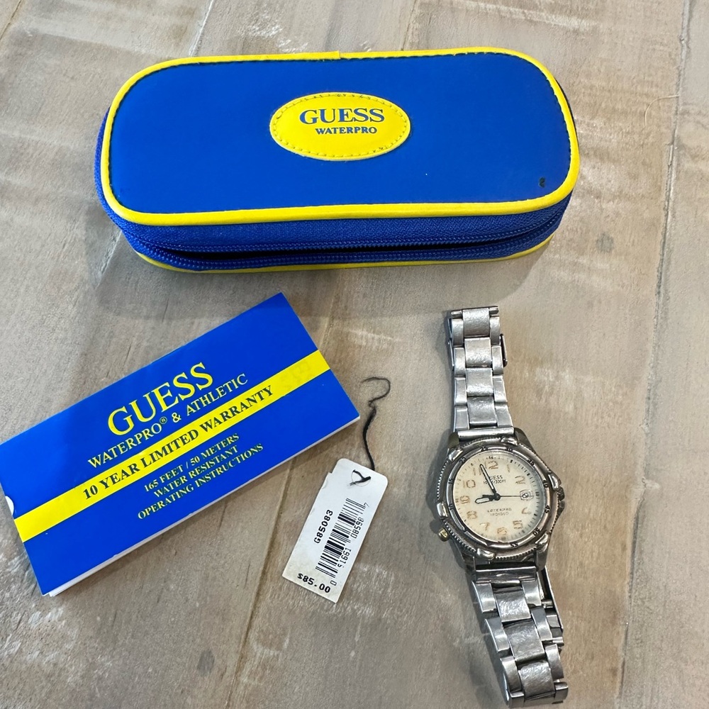 GUESS 1990s vintage Waterpro Indiglo silver stainless steel chronograph watch